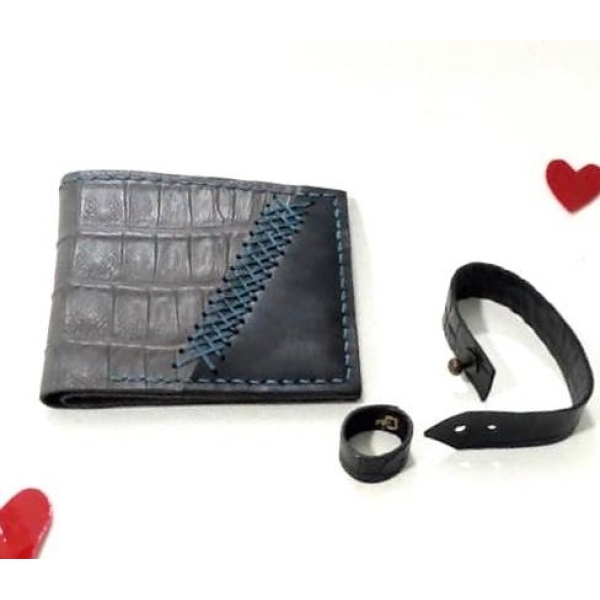 Hand-stitched Leather Wallet