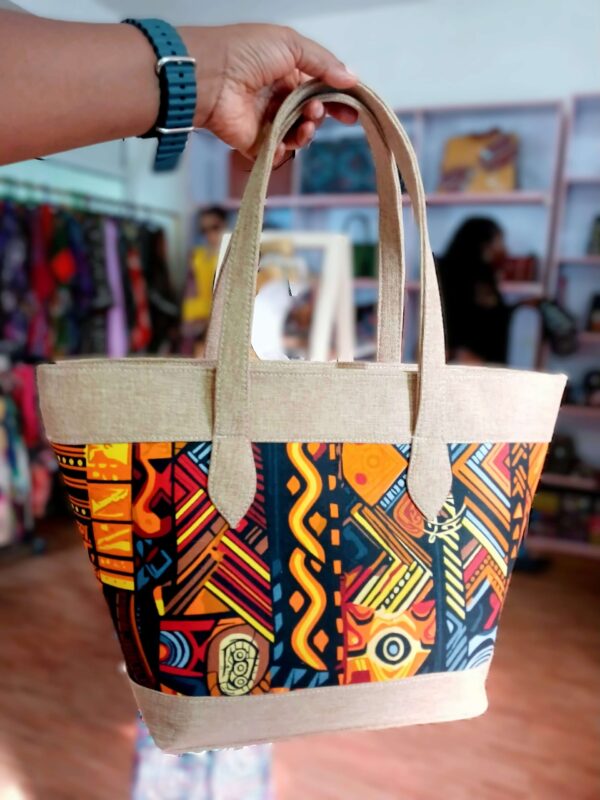 Ìdàpọ̀ Fusion Tote bag