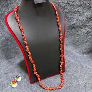 chipstone long necklace